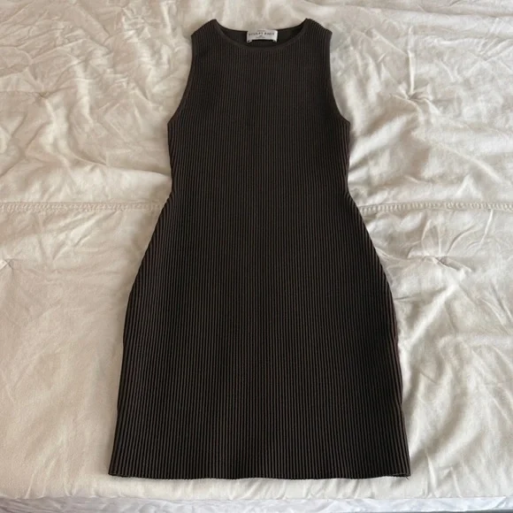 Aritzia Dress - Picture 2 of 5